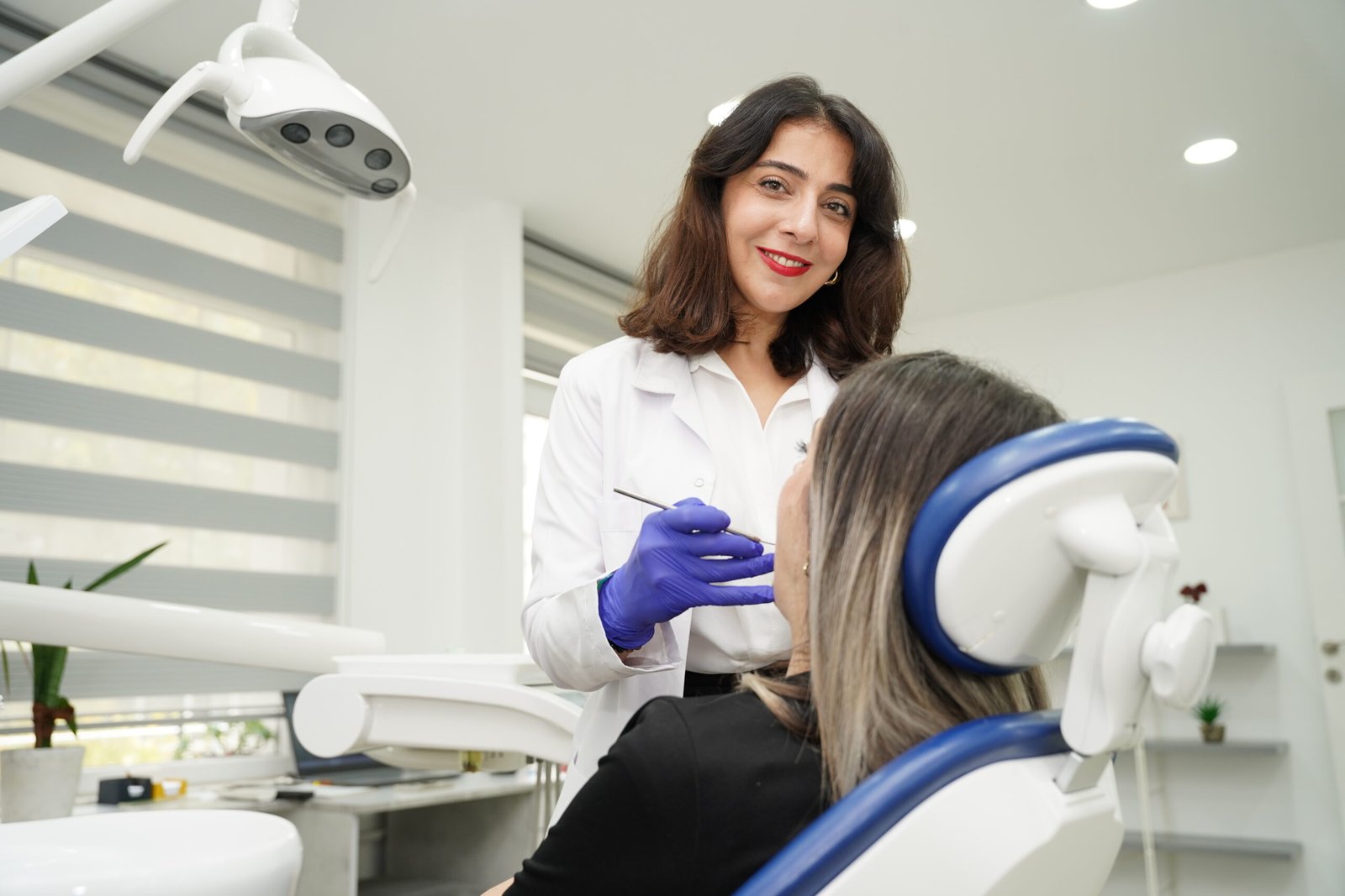 telehealth-13 Dental İmpant Diş Hekimi